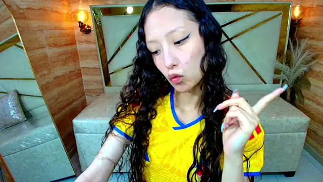 abby  r online show from July 7, 1:04 pm