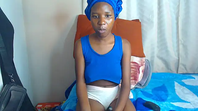 Juicytities20 online show from June 8, 10:10 pm