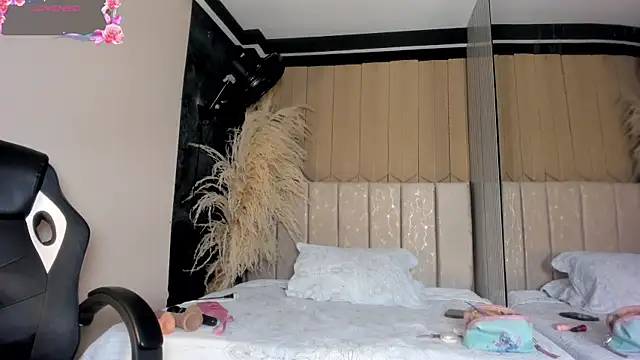 LexiAdamss online show from June 18, 12:42 pm
