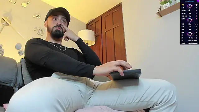 Snapshot of David_Onfire chatting on May 27, 11:02 pm David Onfire online show from May 27, 11:02 pm