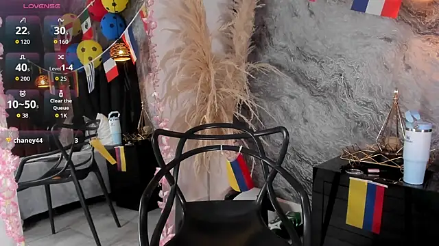 Kendall Rous  online show from June 22, 2:03 pm