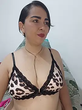 Emily Divi69 online show from June 7, 7:28 pm