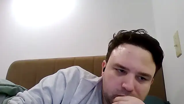 rainyxnightshade online show from April 10, 10:58 pm