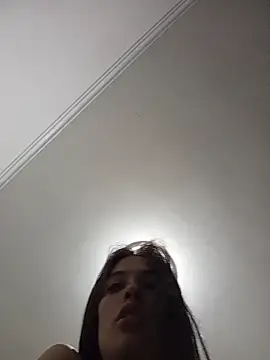 Snapshot of Starfire__babyy chatting on June 13, 9:29 am Starfire babyy online show from June 13, 9:29 am