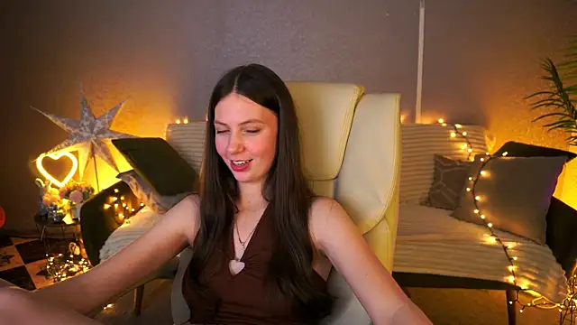 BabyLumi online show from June 6, 2:05 am