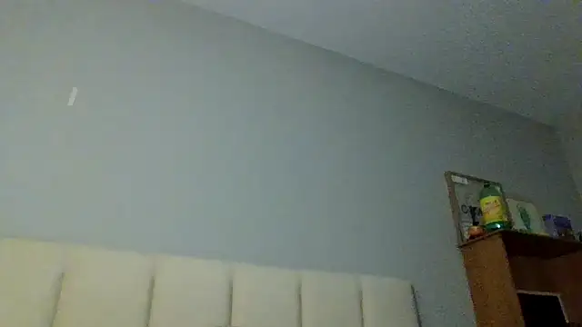 Snapshot of madzbailey chatting on May 24, 11:10 pm madzbailey online show from May 24, 11:10 pm