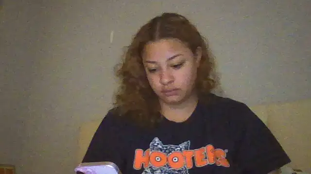 Snapshot of madzbailey chatting on June 5, 12:44 pm madzbailey online show from June 5, 12:44 pm