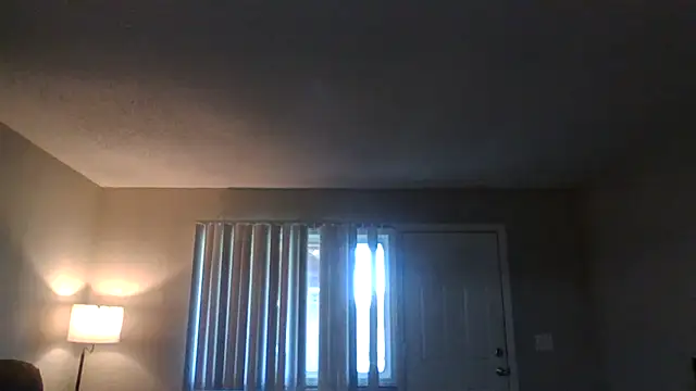 Snapshot of madzbailey chatting on July 1, 2:18 pm madzbailey online show from July 1, 2:18 pm
