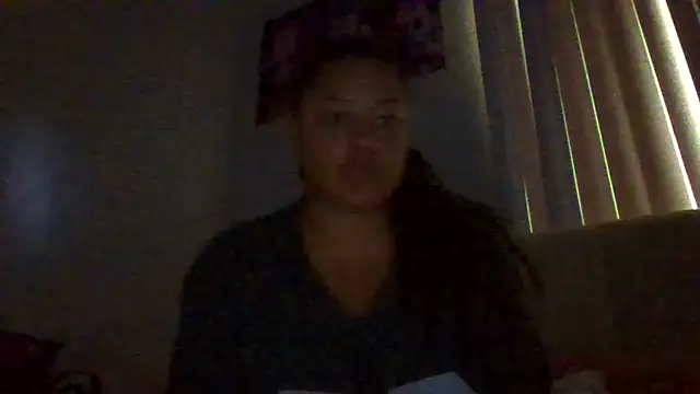 Snapshot of madzbailey chatting on July 15, 10:15 pm madzbailey online show from July 15, 10:15 pm