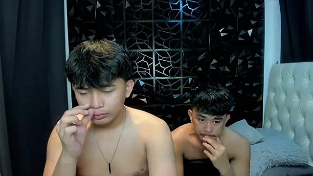 xloverbigcock online show from April 6, 4:46 am