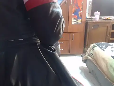 amber squirtsx online show from June 23, 1:53 pm