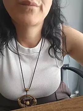 sara 41 online show from June 12, 3:00 pm