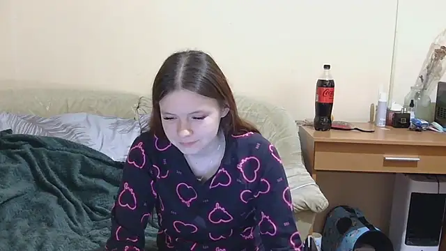 JessicaHolland1 online show from April 26, 8:06 pm
