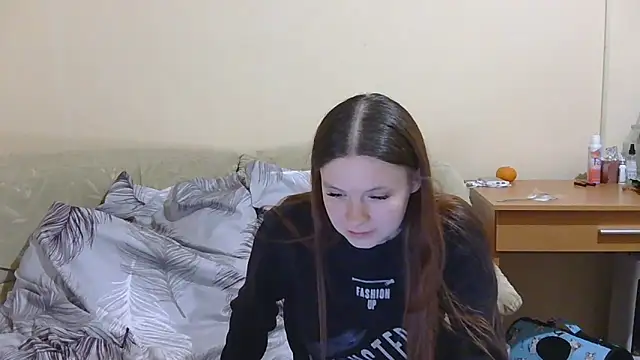 JessicaHolland1 online show from April 28, 6:13 pm