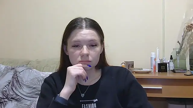 JessicaHolland1 online show from April 29, 7:53 pm