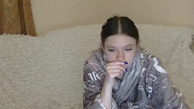 JessicaHolland1 online show from May 8, 6:57 pm