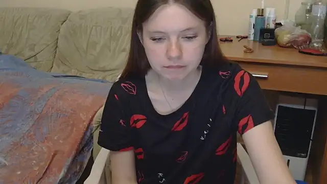 JessicaHolland1 online show from May 13, 7:11 pm