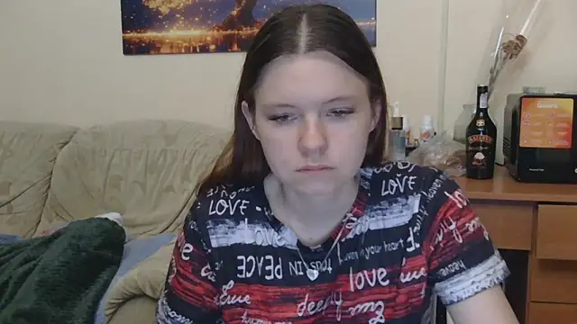 JessicaHolland1 online show from May 18, 7:20 pm