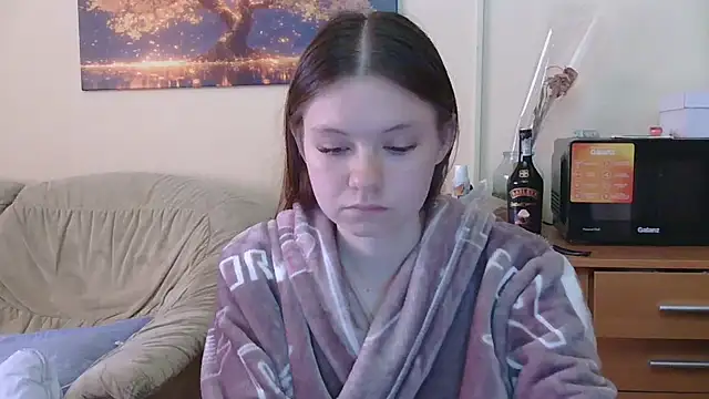 JessicaHolland1 online show from May 19, 5:14 am