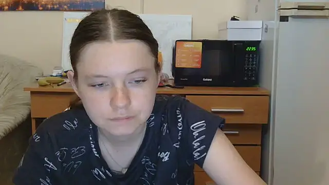 JessicaHolland1 online show from July 21, 5:37 pm