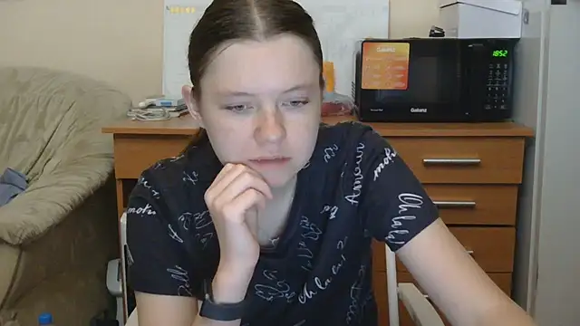JessicaHolland1 online show from July 26, 6:04 pm