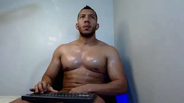 georgeholl online show from June 11, 1:16 am