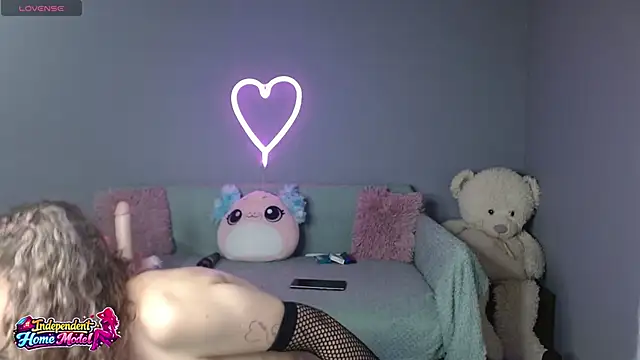 Bea doll online show from May 14, 1:12 am