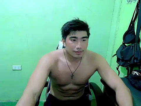 Snapshot of Hunkfireman chatting on June 15, 1:19 am Hunkfireman online show from June 15, 1:19 am