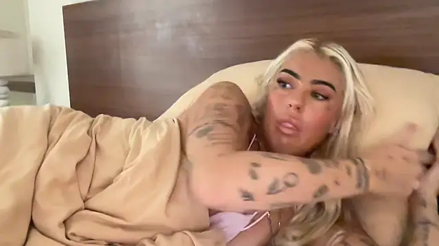 jesswilde xo online show from April 22, 12:02 am