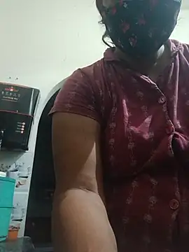 Riyashrma001 online show from June 18, 2:32 pm