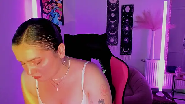 SourCherry   online show from July 1, 12:40 pm