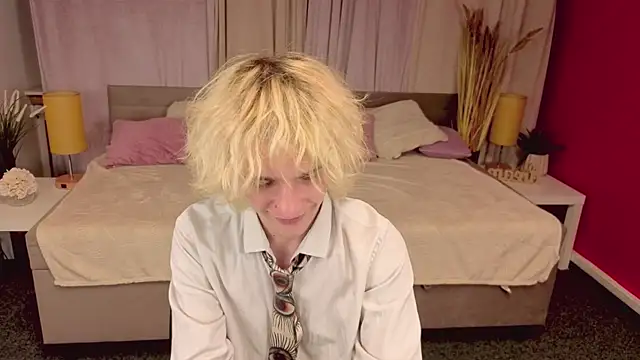JameMilann online show from June 13, 8:18 pm
