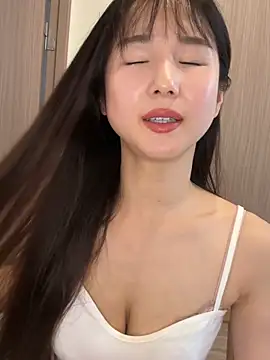 Hinako 0012 online show from June 15, 4:15 am