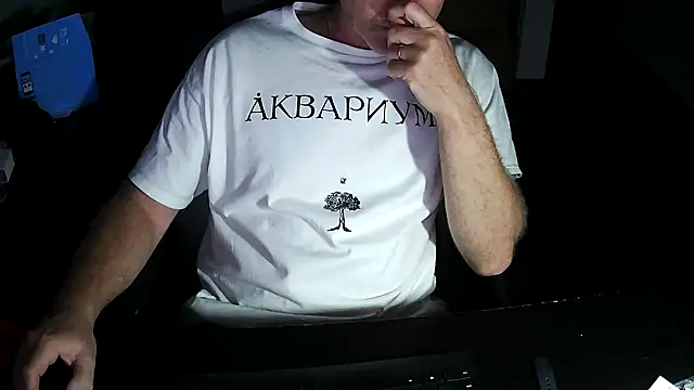 Snapshot of Shalun2000 chatting on July 3, 3:13 am Shalun2000 online show from July 3, 3:13 am