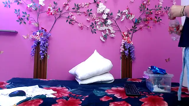 starfishanal21 online show from May 29, 7:23 pm
