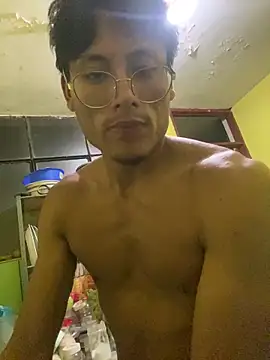 Snapshot of cachero0224 chatting on April 6, 3:59 am cachero0224 online show from April 6, 3:59 am