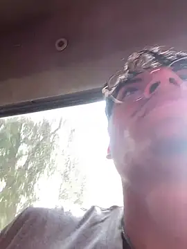 Snapshot of cachero0224 chatting on April 6, 12:39 pm cachero0224 online show from April 6, 12:39 pm