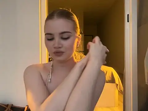 Snapshot of kirtova_ chatting on July 9, 4:55 pm kirtova online show from July 9, 4:55 pm