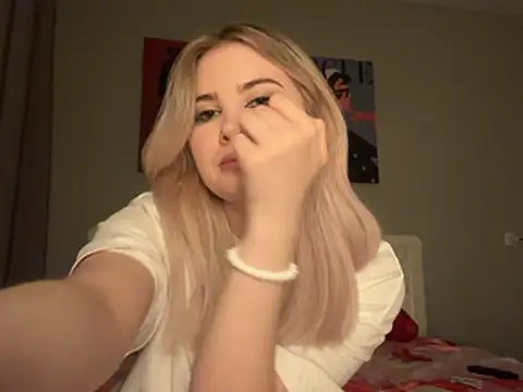 Snapshot of kirtova_ chatting on July 23, 6:06 pm kirtova online show from July 23, 6:06 pm