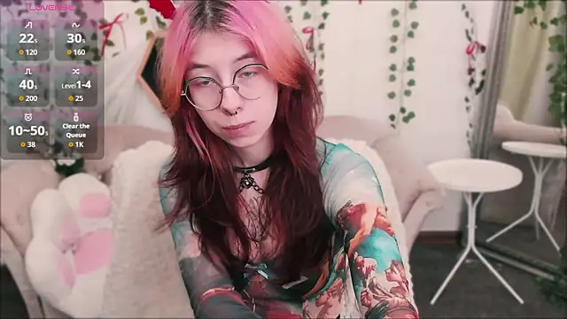Alice Nyx online show from June 13, 8:40 pm