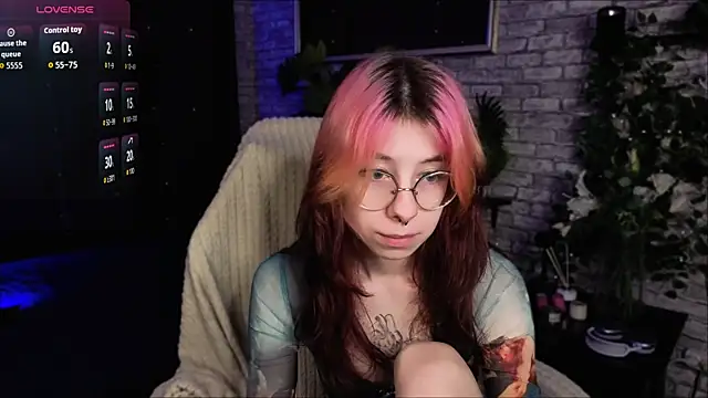 Alice Nyx online show from June 16, 8:33 pm