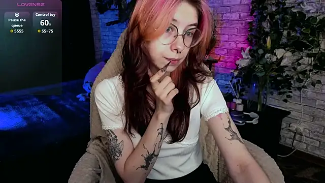 Alice Nyx online show from June 23, 8:40 pm