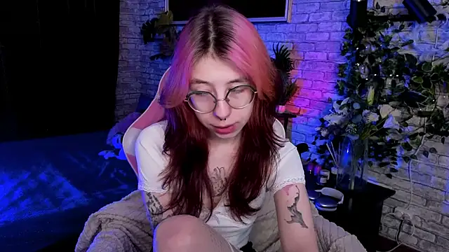Alice Nyx online show from June 24, 8:41 pm