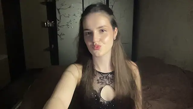 Snapshot of Oleksiiss chatting on June 6, 9:52 pm Oleksiiss online show from June 6, 9:52 pm