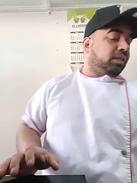 Snapshot of Alfonsovid chatting on June 9, 2:39 pm Alfonsovid online show from June 9, 2:39 pm