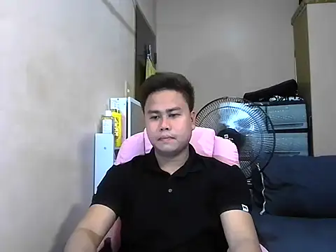 Snapshot of tipsy_butter chatting on July 2, 7:36 am tipsy butter online show from July 2, 7:36 am