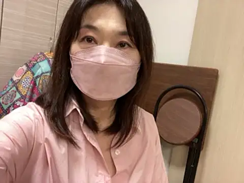 lemonade madame online show from June 10, 1:32 pm