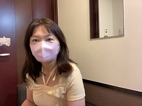 lemonade madame online show from July 31, 4:45 am
