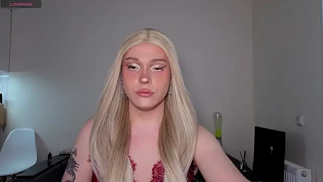 Alena dubai  online show from April 6, 3:13 pm