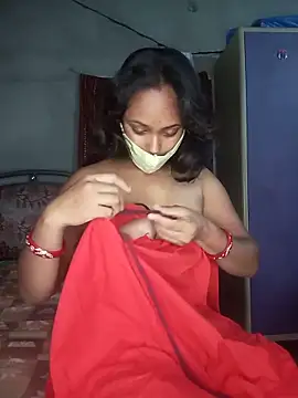 Snapshot of sathiroy89 chatting on June 6, 1:05 pm sathiroy89 online show from June 6, 1:05 pm